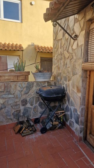 Bonita casa de 3 alturas en Torás
