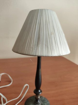Lamparilla de mesa vintage tela y metal