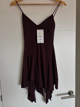 Vestido Zara tirantes asimétrico marrón volantes