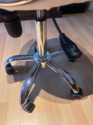 Silla de ordenador con ruedas