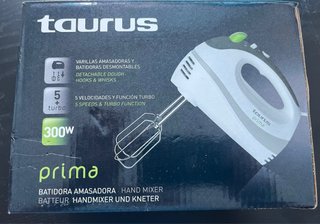 Batidora Amasadora Taurus 300W y báscula de cocina