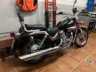 Suzuki Intruder 250 LC