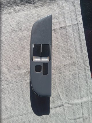 Marco botonera Land Cruiser J9