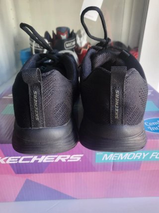 Zapatillas Skechers Negras