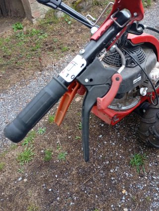 Segadora  de peine honda