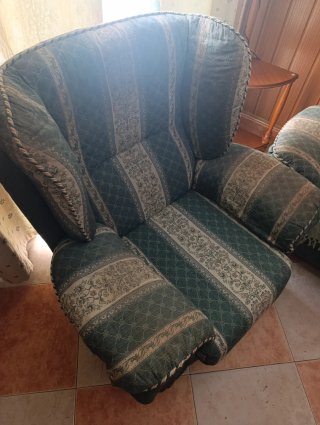 Sofá de 3 plazas con sillones a juego