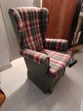 Sillón individual de tela a cuadros