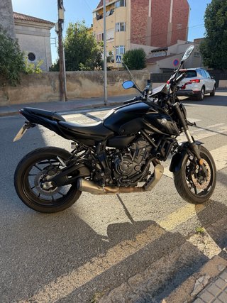 Yamaha MT-07 A2 2024 Naked Negra