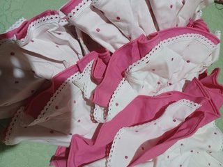 Vestido de flamenca blanco y rosa