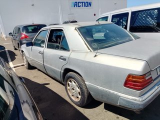 Mercedes-Benz 300 1991