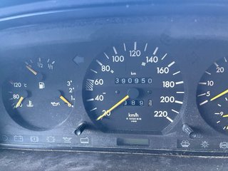 Mercedes-Benz 300 1991