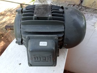 Motor trifásico WEG gris sin usar
