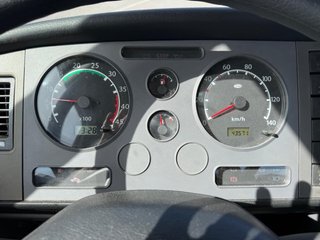 Nissan Atleon Camión Grúa 42.000 km