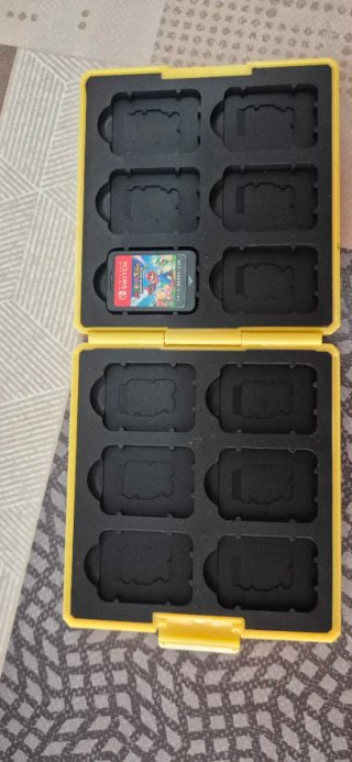 Nintendo Switch Lite Amarillo