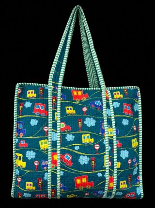 Bolso de tela con estampado de coches