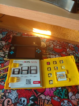 Nintendo 2DS XL Negra Multicolor