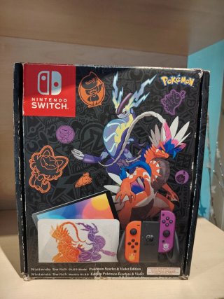 Nintendo Switch OLED Edizione Pokémon