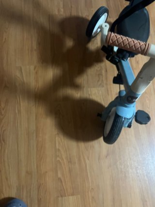 Triciclo infantil evolutivo con manillar