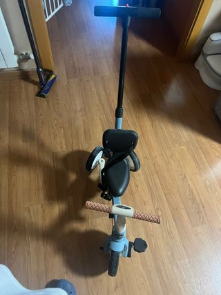 Triciclo infantil evolutivo con manillar
