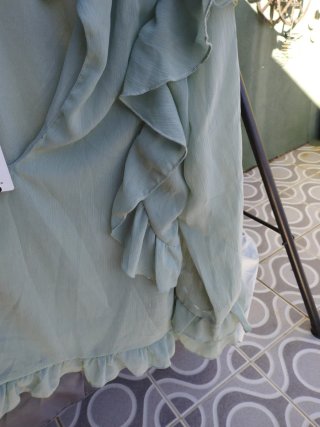 Blusa verde con volantes