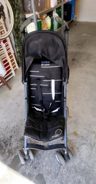Silla de paseo Cybex Onyx ligera