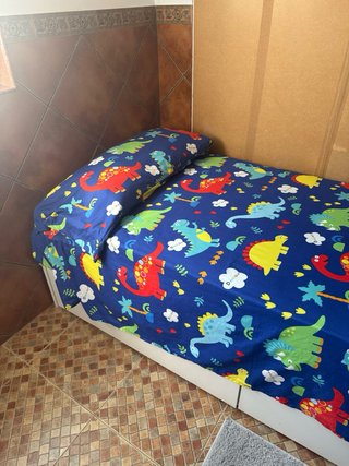 Cama infantil con cajones