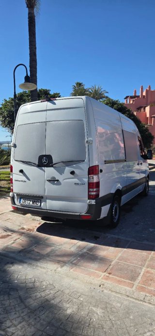 Mercedes-Benz Sprinter 2011