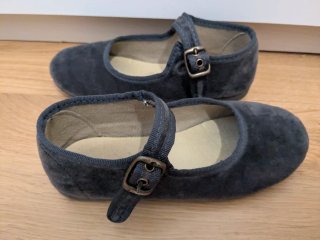 Merceditas terciopelo gris T30