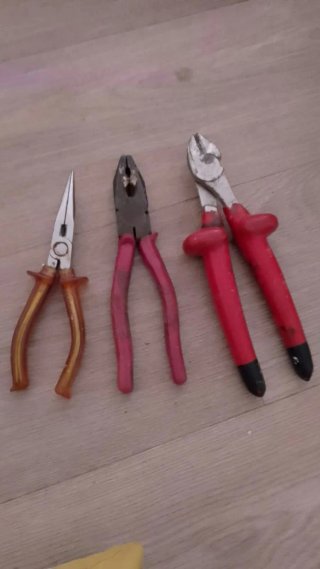 Pinzas de electricista