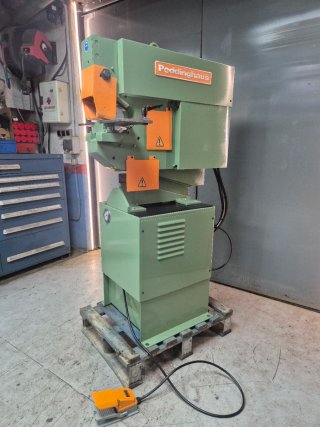 PUNZONADORA