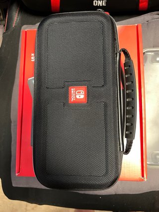 Nintendo Switch OLED Azul/Rojo Como Nueva
