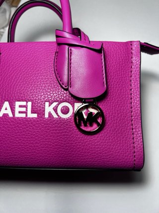 Borsa Michael Kors fucsia con tracolla