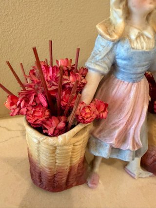 Antiguo palillero o figura de porcelana Biscuit