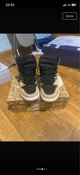 Zapatillas Jordan 1 OG Negras y Doradas