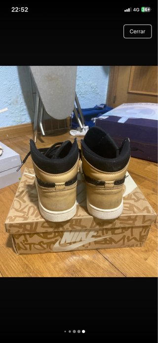Zapatillas Jordan 1 OG Negras y Doradas
