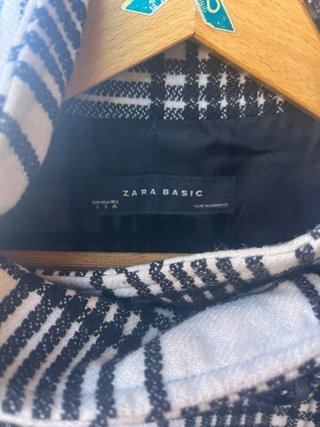 Chaqueta Zara Cuadros Blanco y Negro