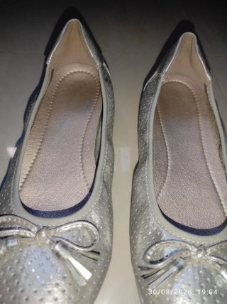 Zapatos Bailarinas Plateados con Lazo