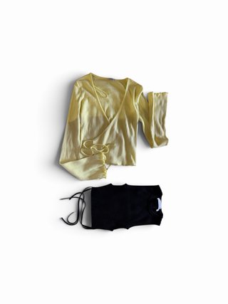 Top cruzado amarillo y negro Talla XS