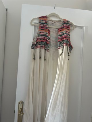 Chaleco largo Zara con abalorios