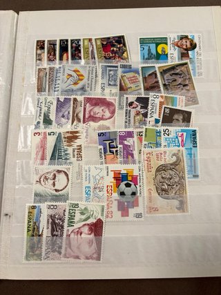 Album di francobolli mondiali
