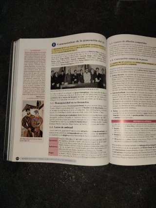 Lengua castellana y literatura II. Libro del es...