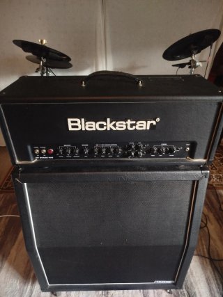 Amplificador Blackstar HT Stage 100.