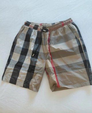 Pantalón corto Burberry cuadros