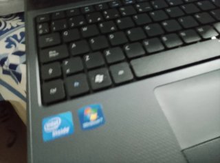 Portátil Acer Aspire 5333 Negro con cargador