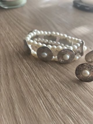 Conjunto Pulsera y Pendientes Perlas