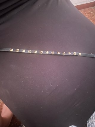 Choker Negro Tachuelas Doradas y Plateadas