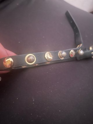 Choker Negro Tachuelas Doradas y Plateadas