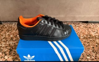 Adidas Superstar Gris Naranja ,hay 38,39,40