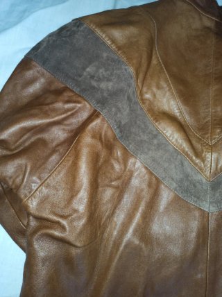 Chaqueta y falda de piel vintage a juego
