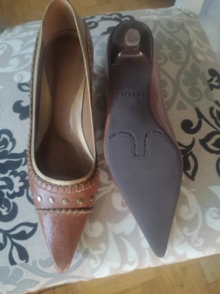 Zapatos italianos tacón marrón/dorado T37
